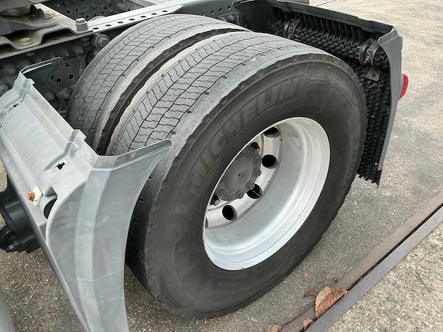 2016 mercedes-benz actros 1843 vrachtwagen - afbeelding 18 van  29