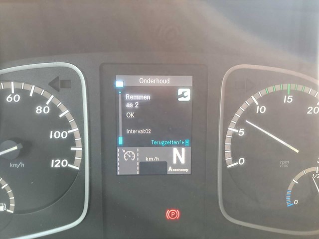 2016 mercedes-benz atego vrachtwagen - afbeelding 9 van  26