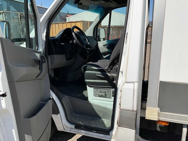 2016 mercedes-benz sprinter 316 2.2 cdi 432 906ba50 bakwagen met laadklep - afbeelding 9 van  26