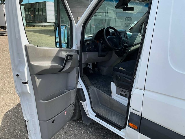 2016 mercedes-benz sprinter 519 3.0cdi bluetec bedrijfswagen - afbeelding 9 van  39