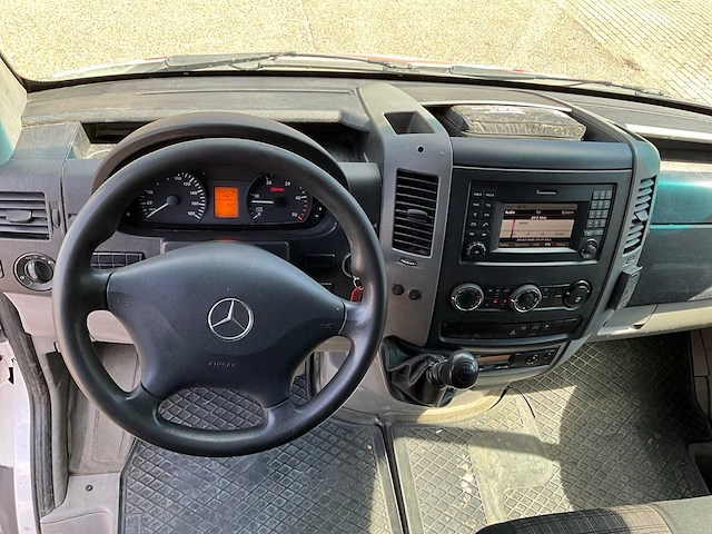 2016 mercedes-benz sprinter 519 3.0cdi bluetec bedrijfswagen - afbeelding 13 van  39