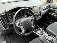2016 mitsubishi outlander 2.0 phev premium personenauto - afbeelding 24 van  26