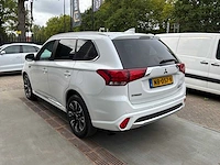 2016 mitsubishi outlander 2.0 phev premium personenauto - afbeelding 4 van  9