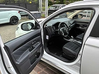 2016 mitsubishi outlander 2.0 phev premium personenauto - afbeelding 5 van  9