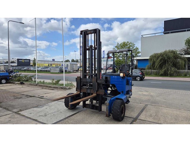 2016 moffett meeneemheftruck - afbeelding 1 van  2