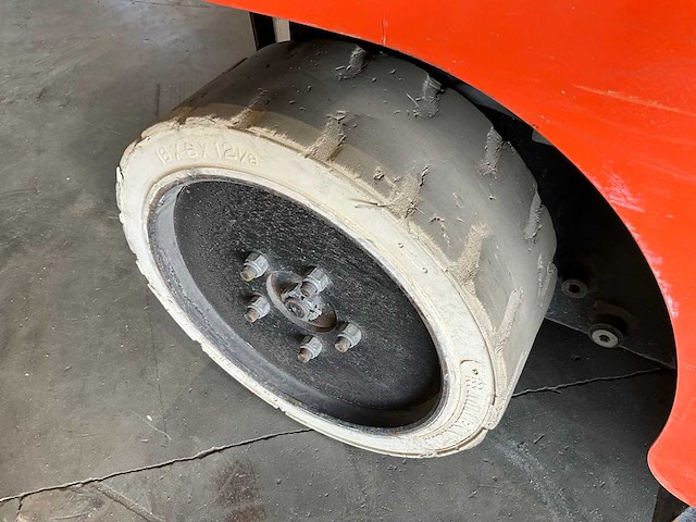 2016 national flooring equipment 5700 bol opzit accu tapijt / vloerstripper - afbeelding 6 van  16