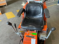 2016 national flooring equipment 5700 bol opzit accu tapijt / vloerstripper - afbeelding 12 van  16