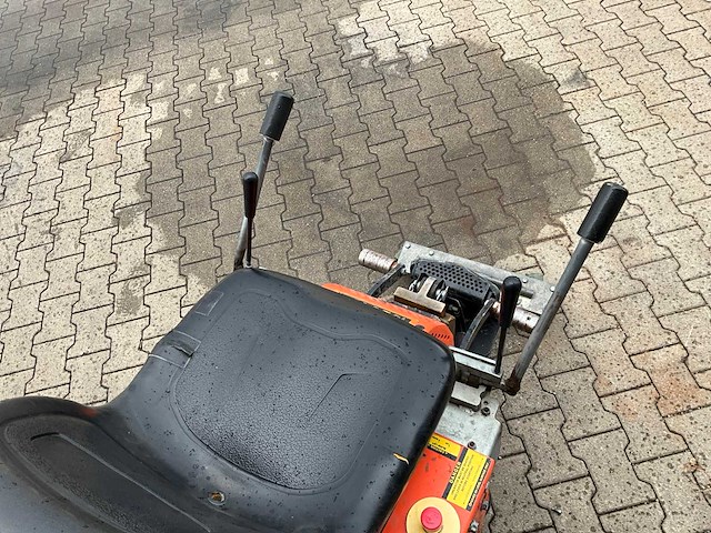 2016 national flooring equipment 5700 bol opzit accu tapijt / vloerstripper - afbeelding 4 van  21