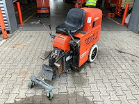 2016 national flooring equipment 5700 bol opzit accu tapijt / vloerstripper - afbeelding 1 van  21
