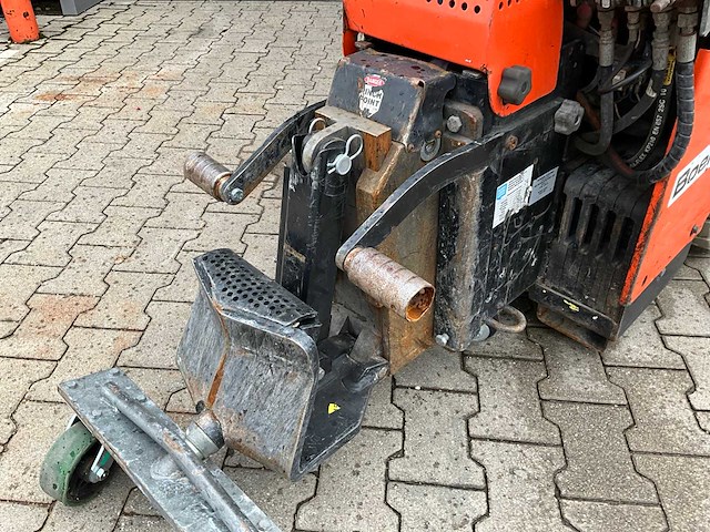 2016 national flooring equipment 5700 bol opzit accu tapijt / vloerstripper - afbeelding 20 van  21
