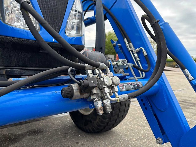 2016 new holland t3.65f narrow gauge and compact tractor - afbeelding 17 van  48
