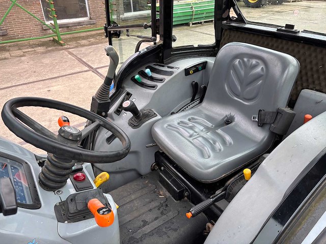 2016 new holland t3.65f narrow gauge and compact tractor - afbeelding 40 van  48