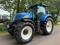 2016 new holland t6090 pc vierwielaangedreven landbouwtractor - afbeelding 1 van  11
