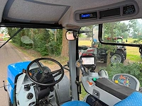 2016 new holland t6090 pc vierwielaangedreven landbouwtractor - afbeelding 8 van  11