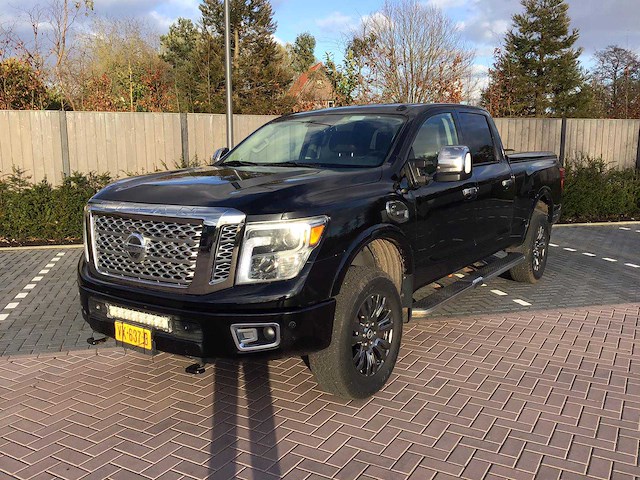 2016 nissan titan pick-up - afbeelding 1 van  16