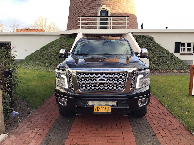 2016 nissan titan pick-up - afbeelding 12 van  16