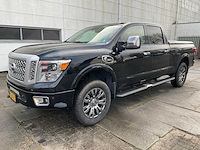 2016 nissan titan pick-up