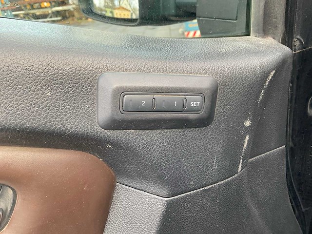 2016 nissan titan pick-up - afbeelding 16 van  25