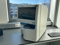 2016 nova biomedical bio profile flex2 geautomatiseerde celcultuuranalyser - afbeelding 1 van  9