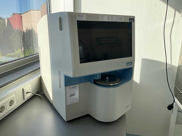 2016 nova biomedical bio profile flex2 geautomatiseerde celcultuuranalyser - afbeelding 2 van  9