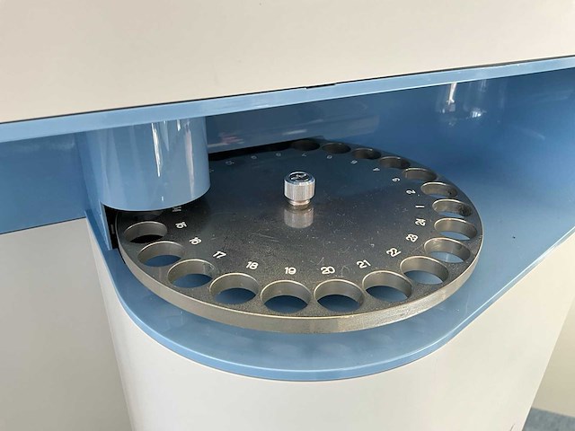 2016 nova biomedical bio profile flex2 geautomatiseerde celcultuuranalyser - afbeelding 4 van  9