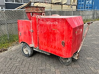 2016 ocmer ocm 048 media betonpomp - afbeelding 6 van  12