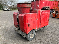 2016 ocmer ocm 048 media betonpomp - afbeelding 7 van  12