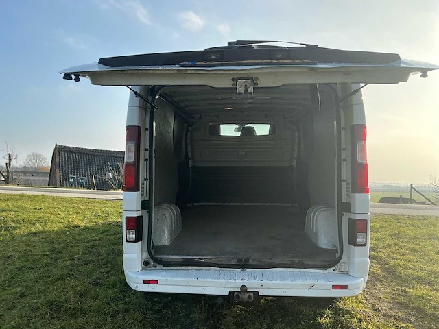 2016 opel vivaro 1.6 cdti l2h1 dcspec bedrijfswagen - afbeelding 32 van  45