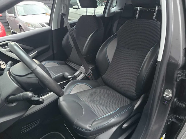 2016 peugeot 2008 1.2 puret. urban c. personenauto - afbeelding 2 van  10