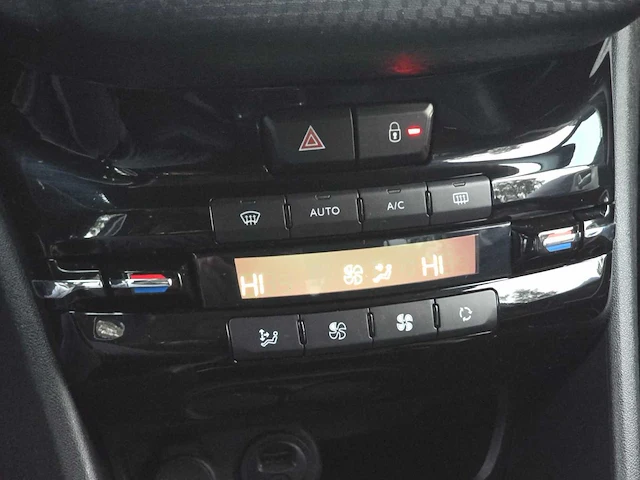 2016 peugeot 2008 1.2 puret. urban c. personenauto - afbeelding 8 van  10
