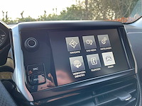2016 peugeot 2008 automaat 1.2xallure personenauto - afbeelding 8 van  23