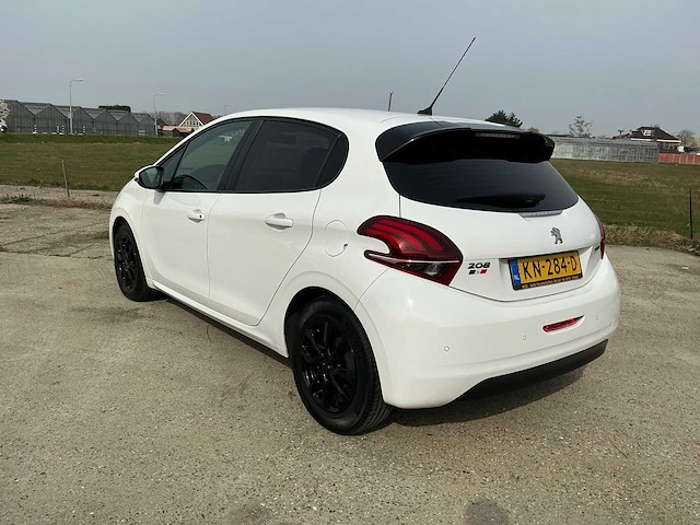 2016 peugeot 208 1.2 puret. blue lion personenauto - afbeelding 39 van  41
