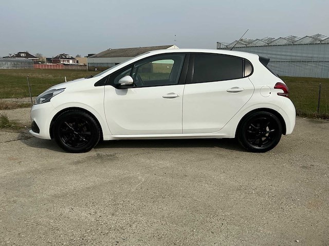 2016 peugeot 208 1.2 puret. blue lion personenauto - afbeelding 40 van  41