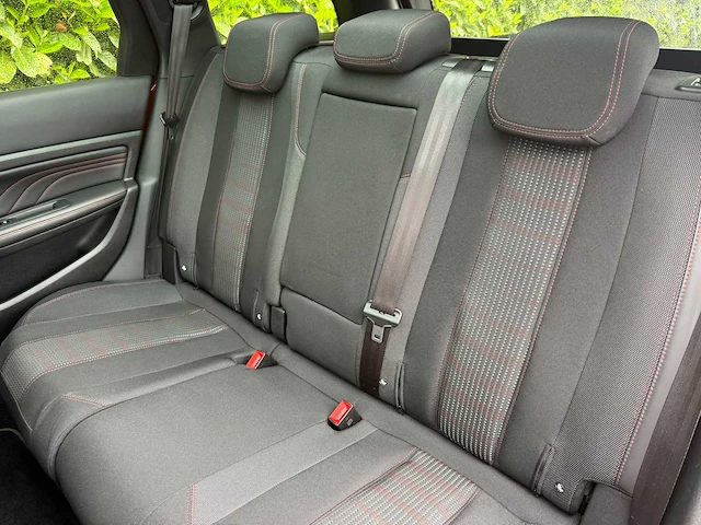 2016 peugeot 308 sw 1.2 gt-line personenauto - afbeelding 20 van  27