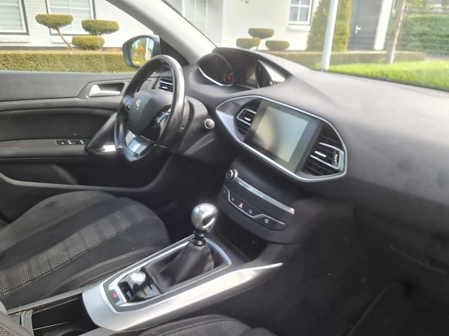 2016 peugeot 308 sw 1.2 puret.blue l. pr personenauto - afbeelding 5 van  13