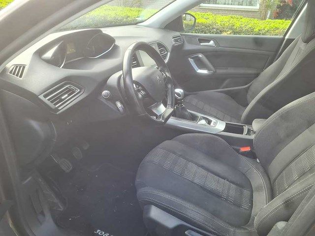 2016 peugeot 308 sw 1.2 puret.blue l. pr personenauto - afbeelding 9 van  13