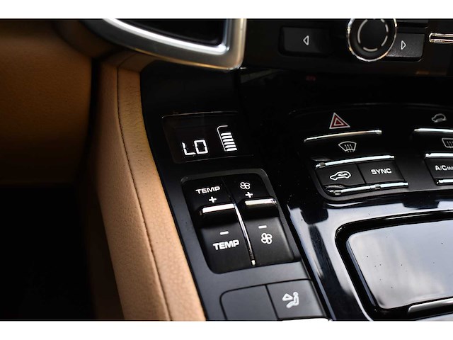 2016 porsche cayenne suv 3,6l v6 - 2016 - btw auto - afbeelding 65 van  73