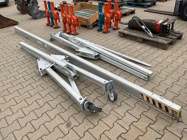 2016 reid lifting limited porta gantry agf-1000m aluminium portaalkraan - afbeelding 6 van  11