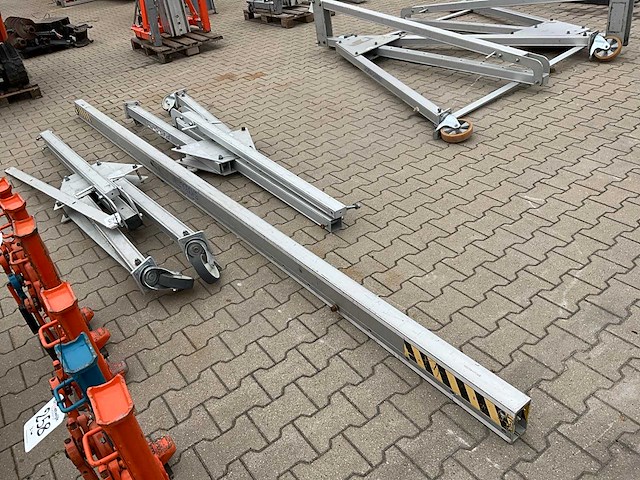 2016 reid lifting limited porta gantry agf-1000m aluminium portaalkraan - afbeelding 4 van  9
