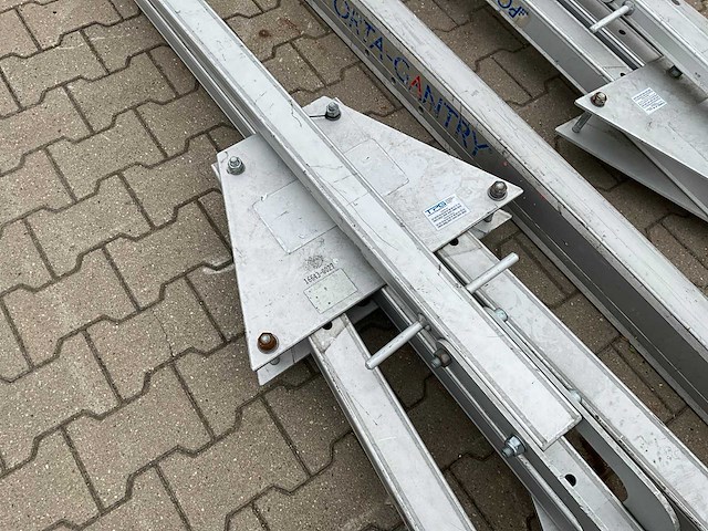 2016 reid lifting limited porta gantry agf-1000m aluminium portaalkraan - afbeelding 7 van  9