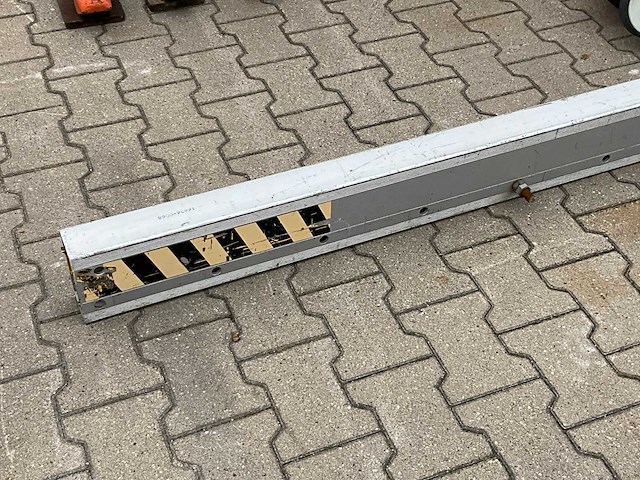 2016 reid lifting limited porta gantry agf-1000m aluminium portaalkraan - afbeelding 9 van  9