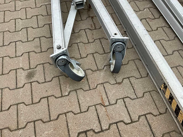2016 reid lifting limited porta gantry agf-1000m aluminium portaalkraan - afbeelding 5 van  11