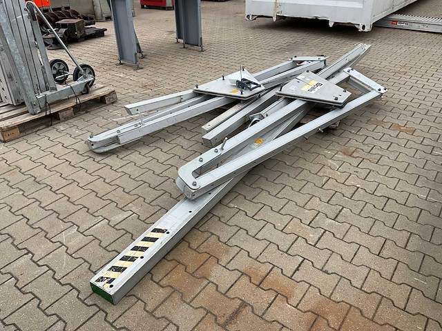 2016 reid lifting limited porta gantry pgas3000t portaalkraan - afbeelding 1 van  9