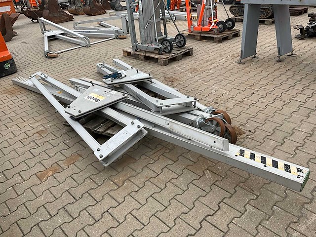 2016 reid lifting limited porta gantry pgas3000t portaalkraan - afbeelding 1 van  8
