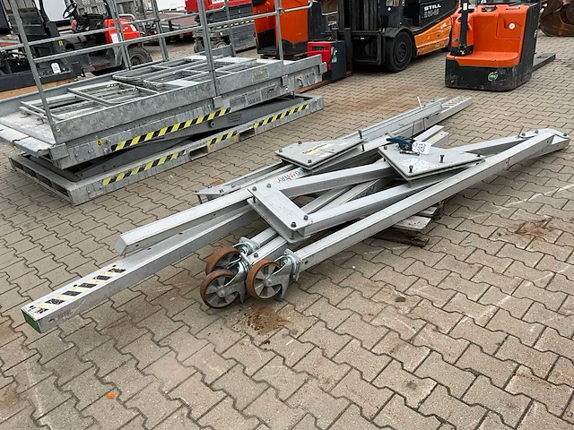 2016 reid lifting limited porta gantry pgas3000t portaalkraan - afbeelding 3 van  9