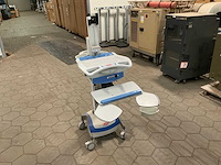 2016 rubbermaid 1849201 hospital cart computer monitor - afbeelding 1 van  9