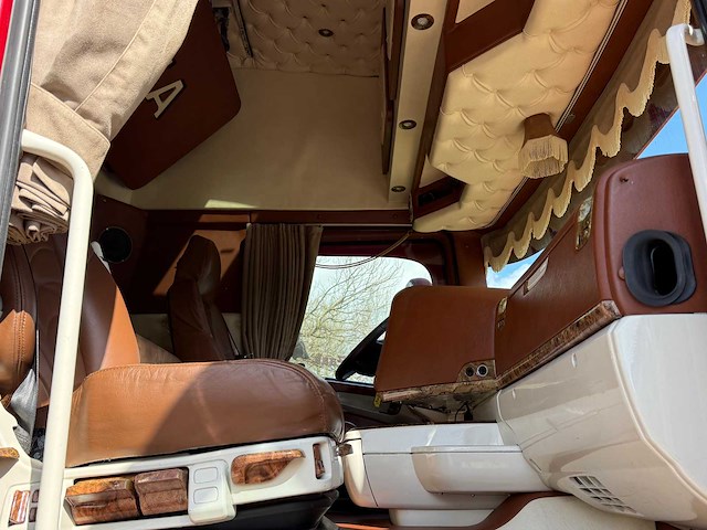 2016 scania r450 6x2 showtruck special interior vrachtwagen - afbeelding 7 van  36