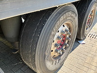 2016 schmitz cargobull scb*s3b 3-assige koeloplegger met laadklep - afbeelding 11 van  20