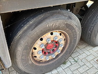 2016 schmitz cargobull scb*s3b 3-assige koeloplegger met laadklep - afbeelding 13 van  20