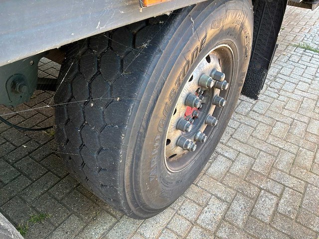 2016 schmitz cargobull scb*s3b 3-assige koeloplegger met laadklep - afbeelding 15 van  20